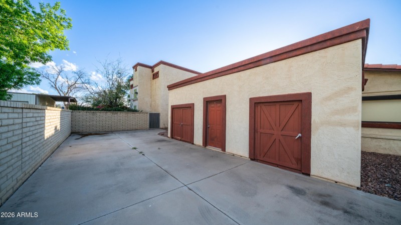 8807 W Christa Way Exterior Photos-10