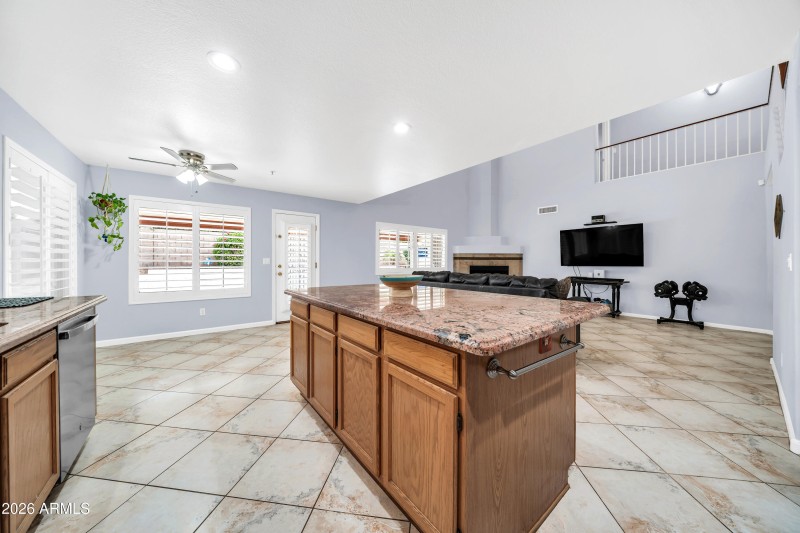 9432 E Voltaire Dr-14