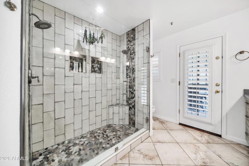 9432 E Voltaire Dr-20