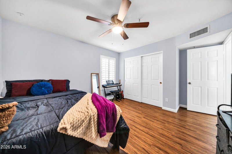 9432 E Voltaire Dr-34