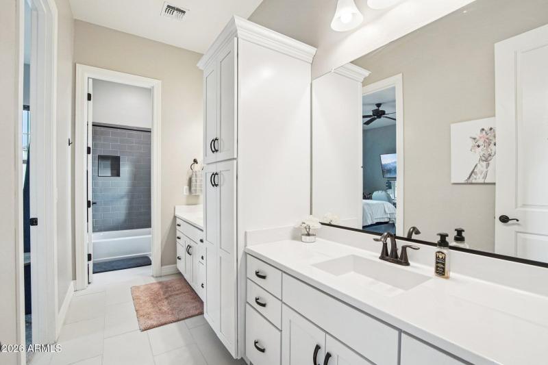 16-web-or-mls-S 184th Ave-S1902-016