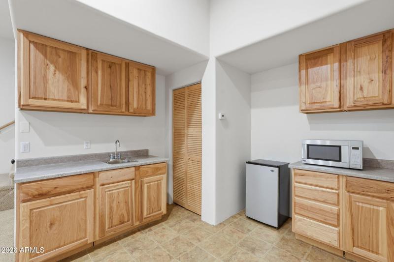 Basement Kitchenette 2