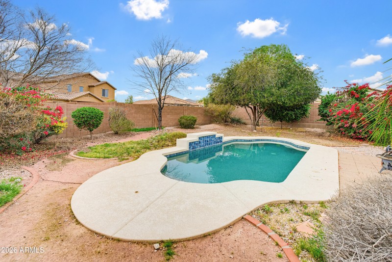 18227 W Purdue Ave-25