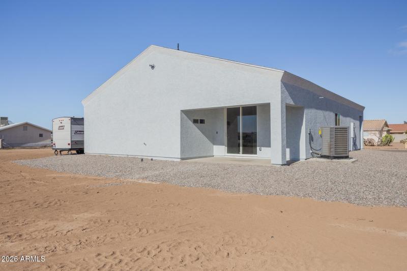 10153 W Wenden - Back Right