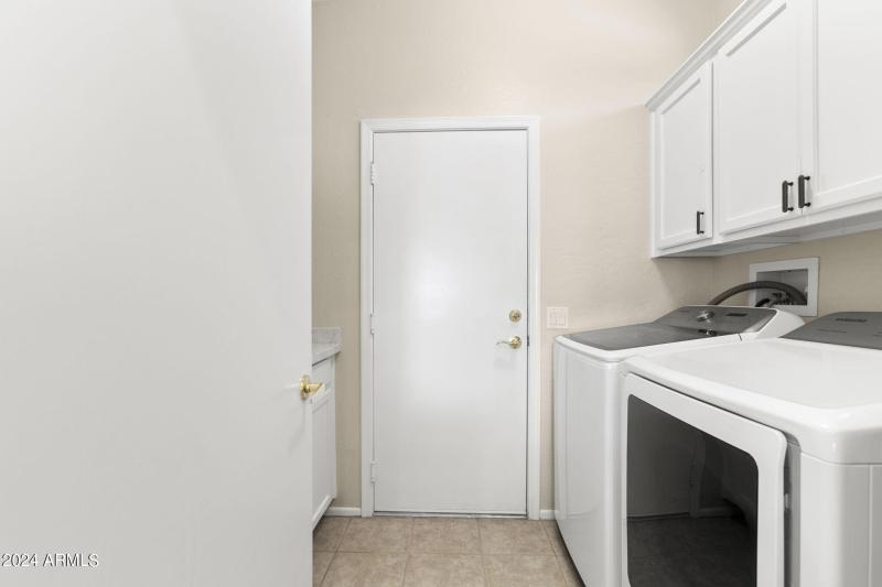 Utility Room/Built-Ins