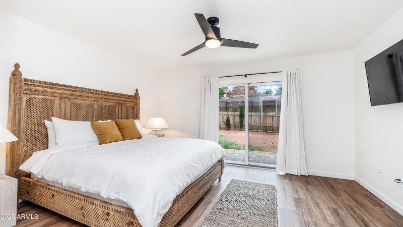 60 Gunsight Hills Dr