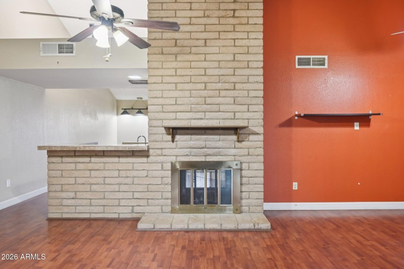 8-web-or-mls-W Utopia Rd-S1902-008