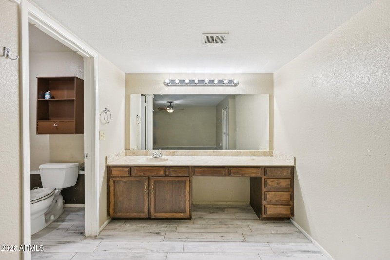 29-web-or-mls-W Utopia Rd-S1902-029