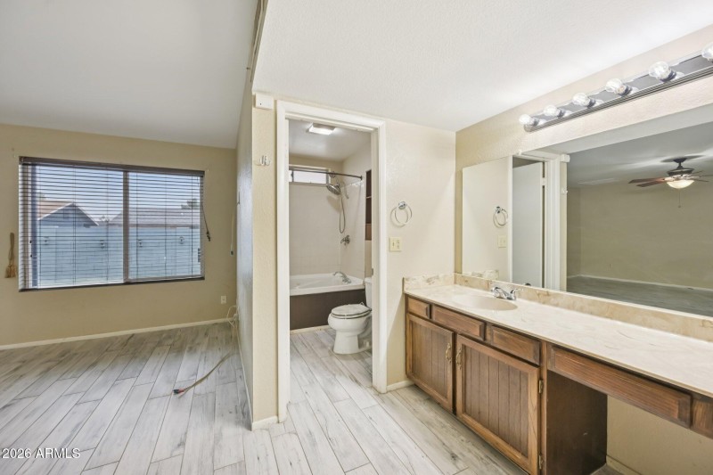 31-web-or-mls-W Utopia Rd-S1902-031