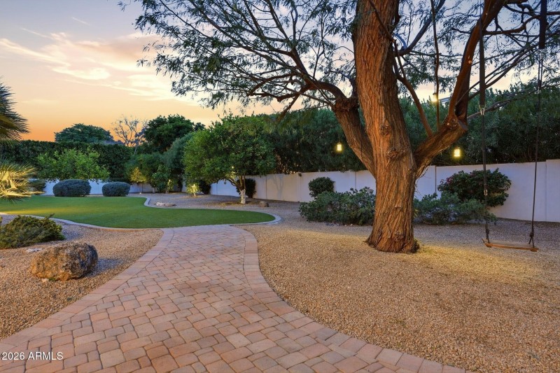 075_Twilight Patio Space