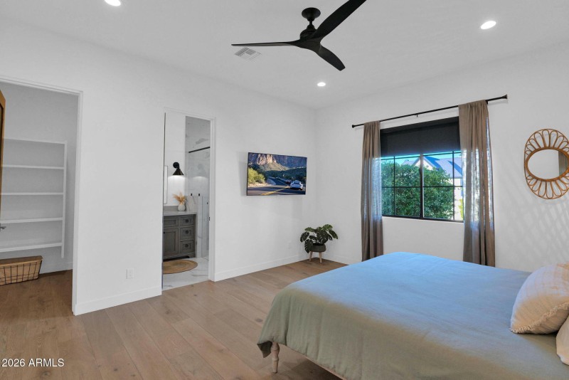 18-web-or-mls-P1514749