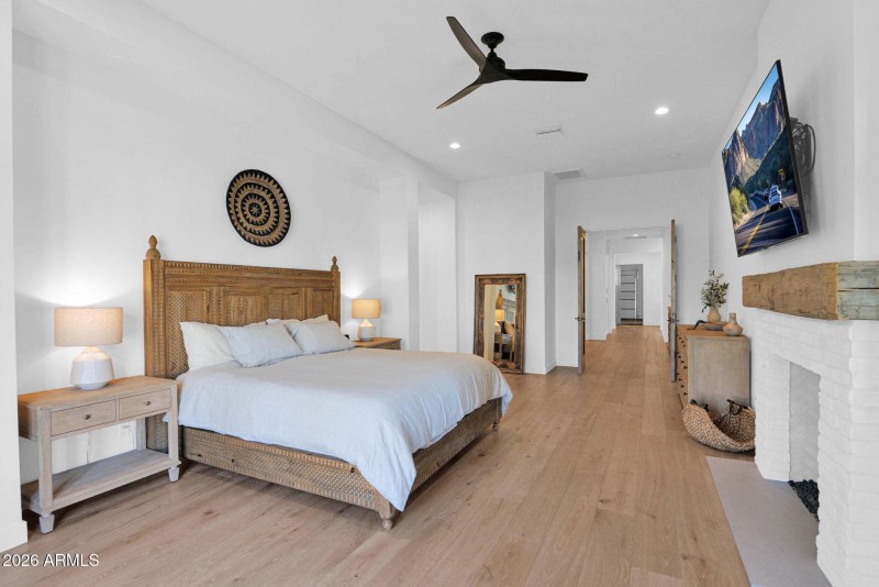 29-web-or-mls-P1514785