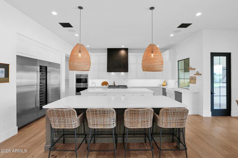 44-web-or-mls-P1514835