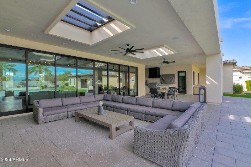 57-web-or-mls-P1514875