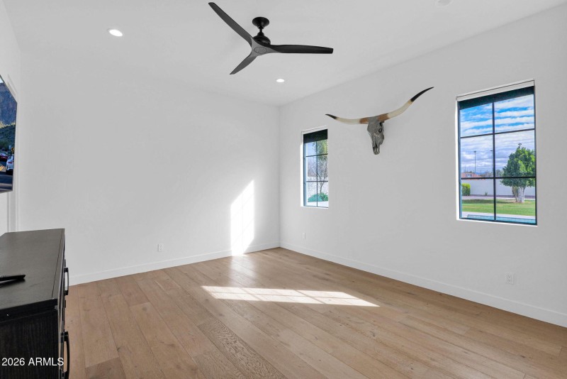 67-web-or-mls-P1514903