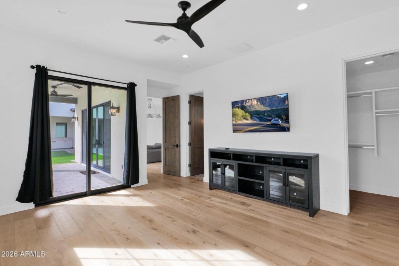 69-web-or-mls-P1514908