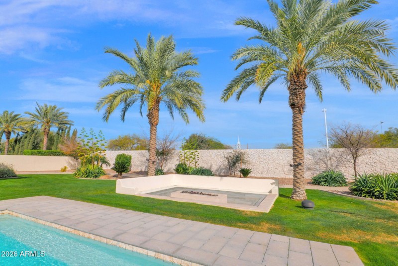 70-web-or-mls-P1514912