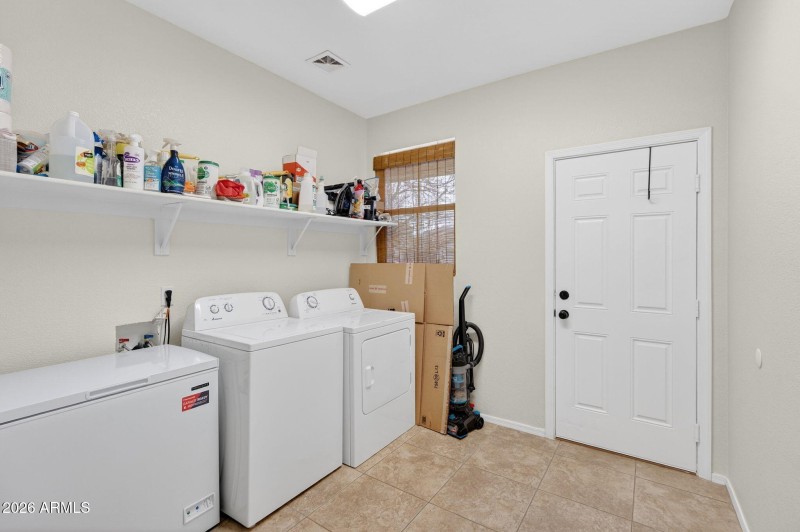 31-web-or-mls-44E Press Rd