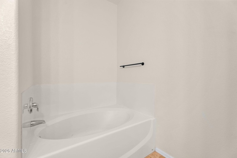 23-web-or-mls-53E Press Rd