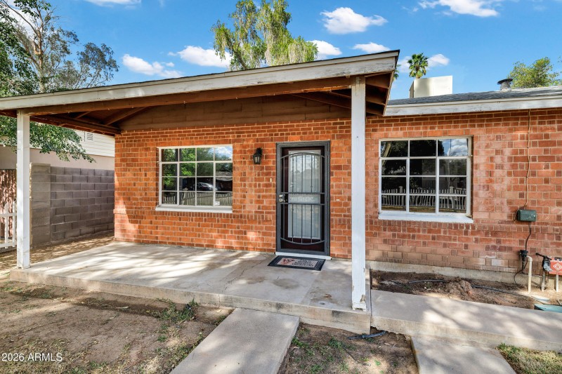 2842 E Cheery Lynn Rd-4