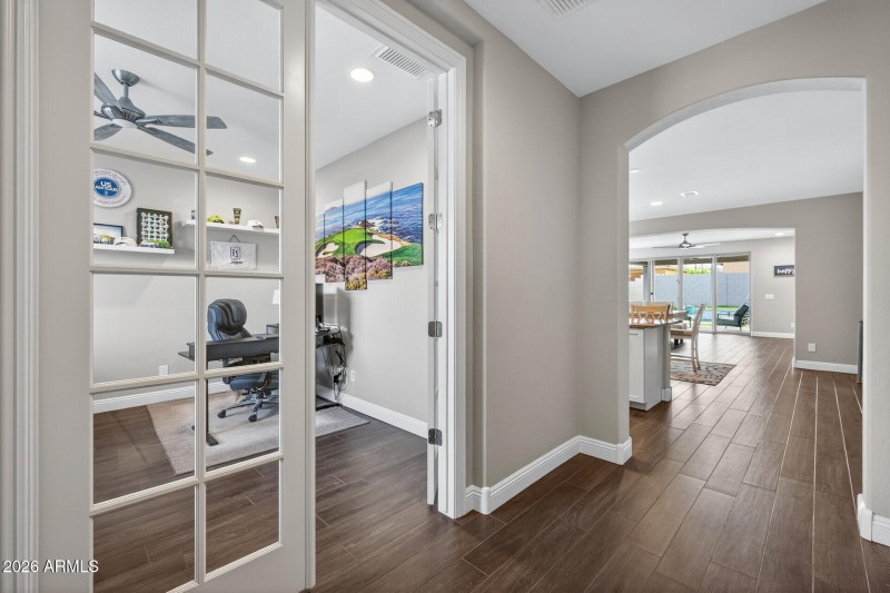 Office Entry / Foyer