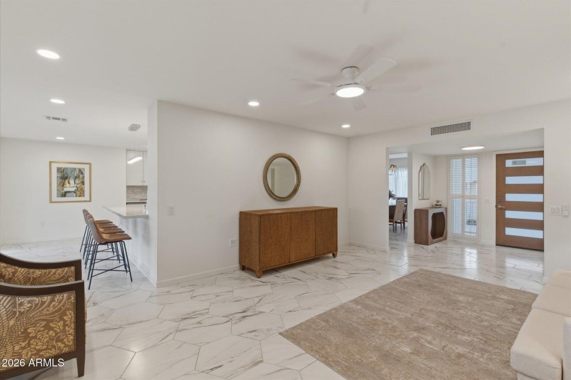 New porcelain tile throughout