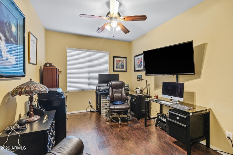 42806 Whispering Wind Ln-18