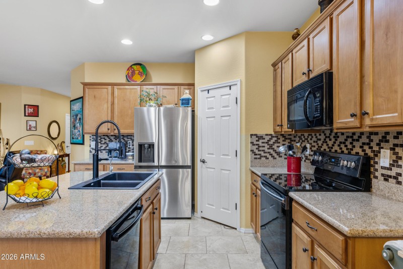 42806 Whispering Wind Ln-13