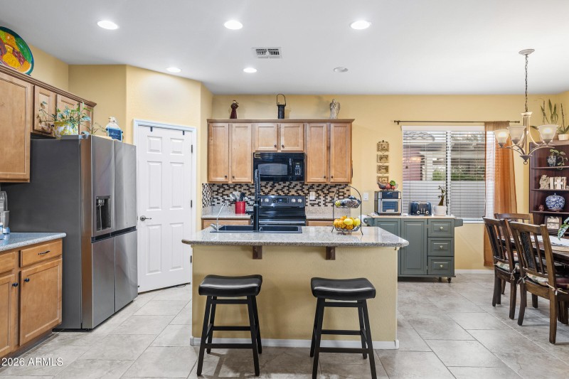 42806 Whispering Wind Ln-11