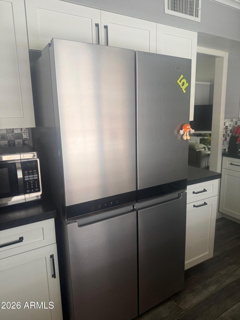 130 East Coronado Refrigerator