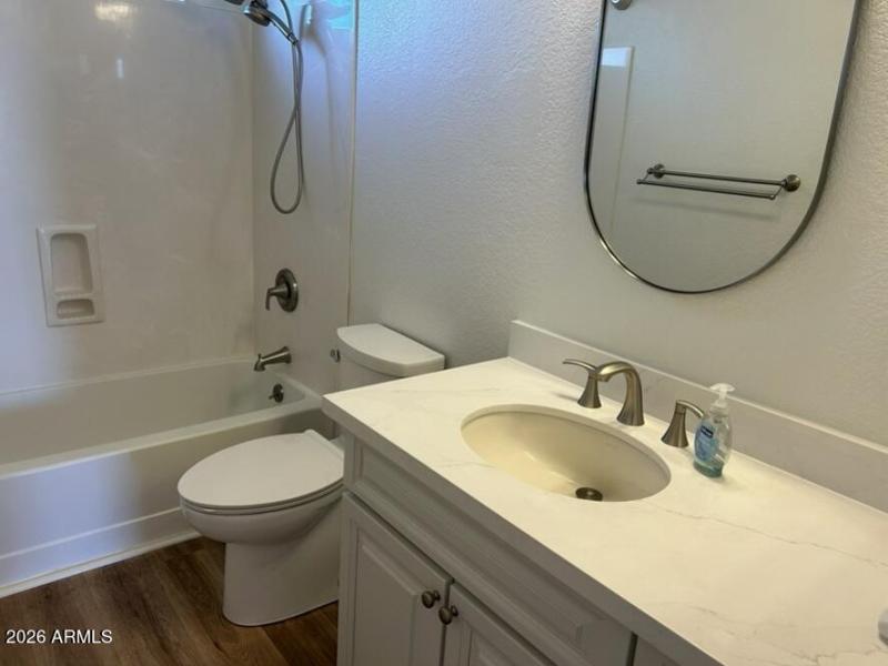 425 W Rio Salado Bath2