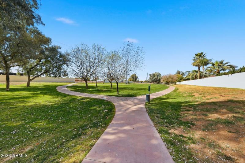 Jogging/Biking Paths