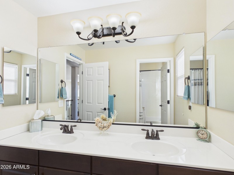 CAM06200G6-PR0008-STILL013