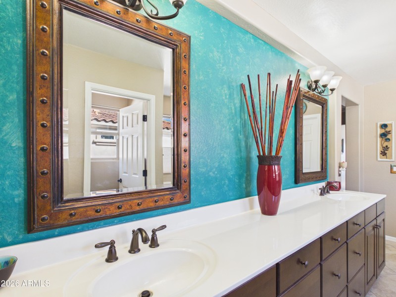 CAM06200G6-PR0008-STILL009