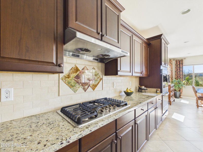 CAM06200G6-PR0008-STILL005