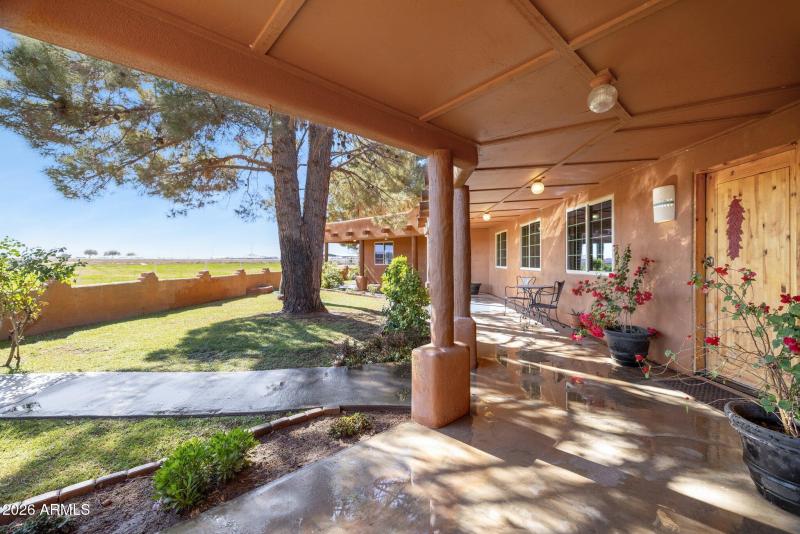 4-web-or-mls-7496-s-linda-lou-rd