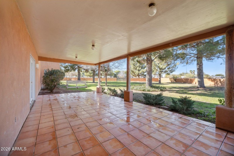 52-web-or-mls-7496-s-linda-lou-rd