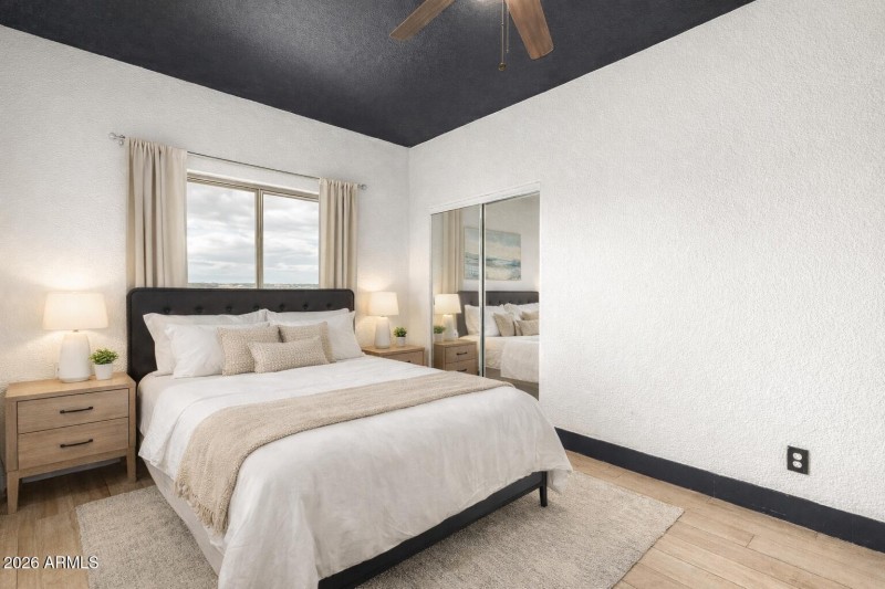 12075300-AB0B-4961-832D-92A457C42C23