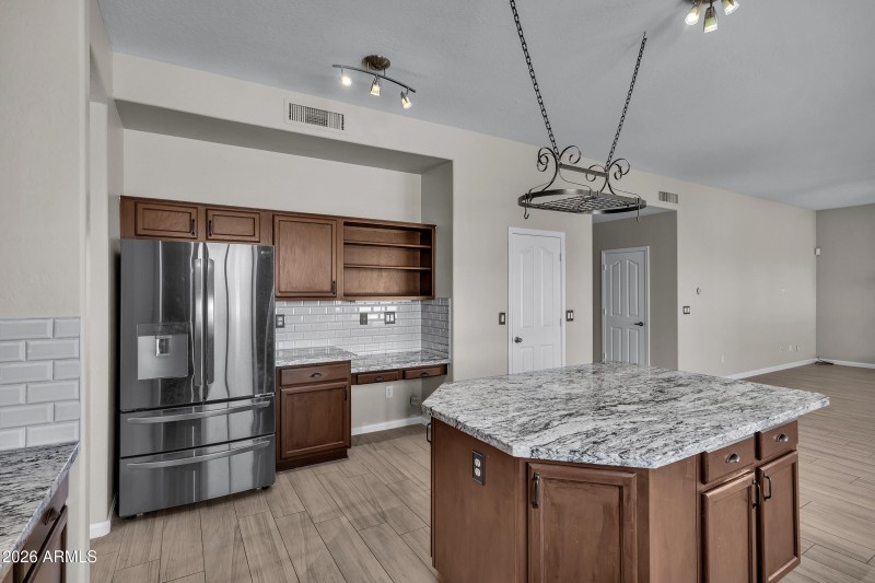 3108 E Wildwood Dr-16