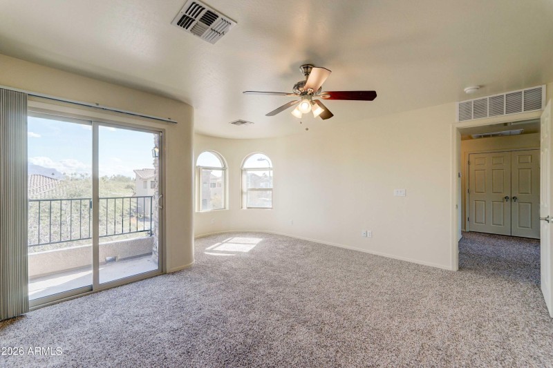 880 S Buena Vista Dr-17