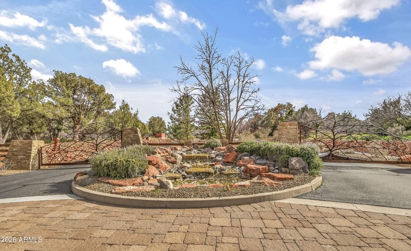 Cross Creek Ranch Entry