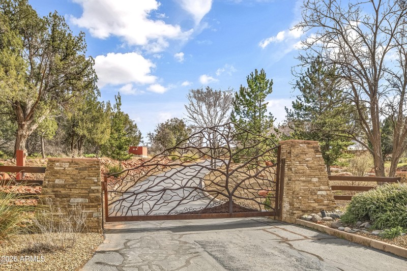 Cross Creek Ranch Entry