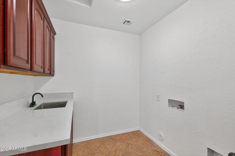 35_46008_W_Tulip_Ln_Maricopa_AZ_85139-Ot