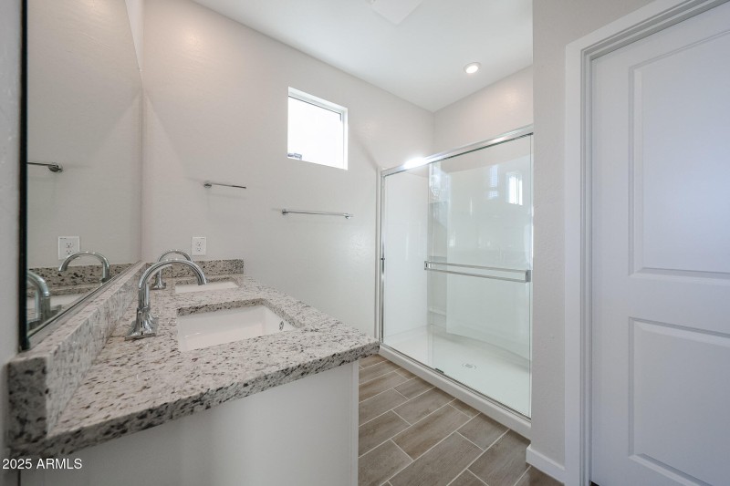 25_New-Move-in-Ready-Home_Teravalis_Buck