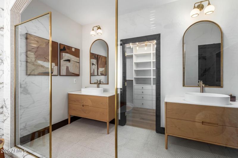 036_Primary Bathroom