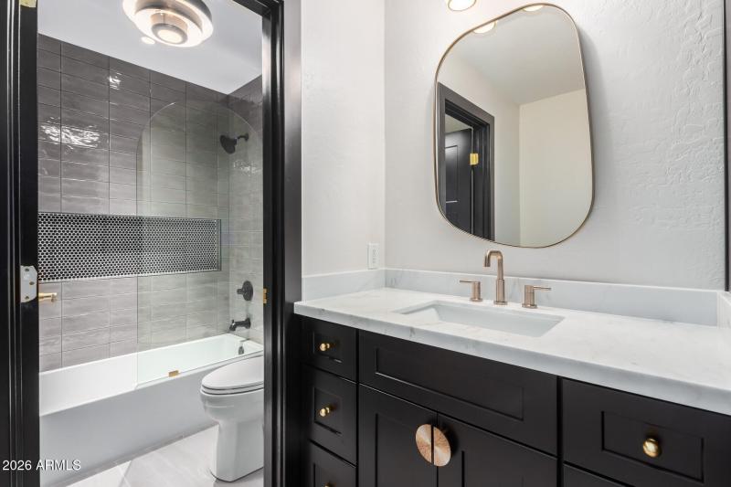 049_Guest Bathroom 3