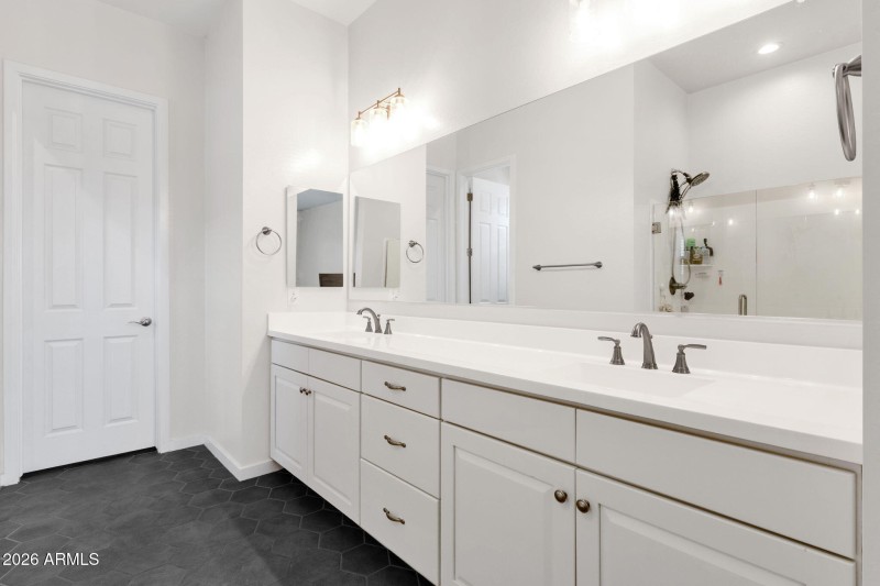 35-web-or-mls-15713-w-washington-st