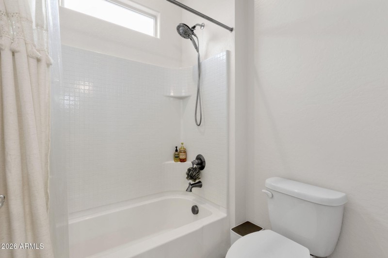 11-web-or-mls-15713-w-washington-st