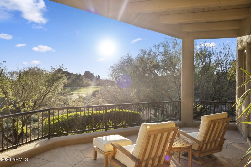 Winter Sunsets w/Moutnain View