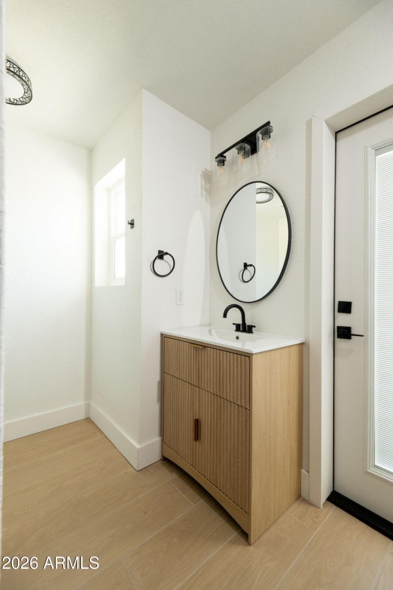 3rd bath with shower